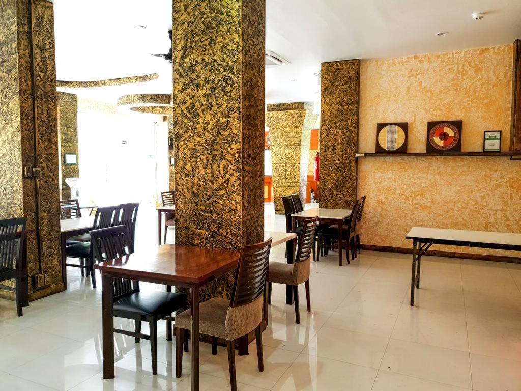 Sharaya Boutique Complex Hotel Patong Bagian luar foto