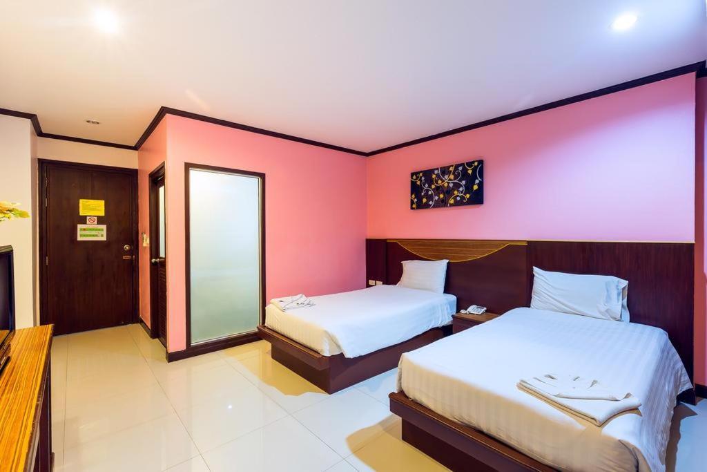 Sharaya Boutique Complex Hotel Patong Bagian luar foto